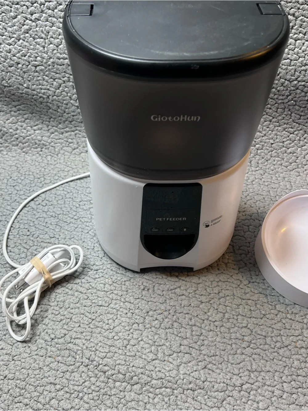 GiotoHun Automatic Pet Feeder For Dry Food Only Dogs Or Cat Food